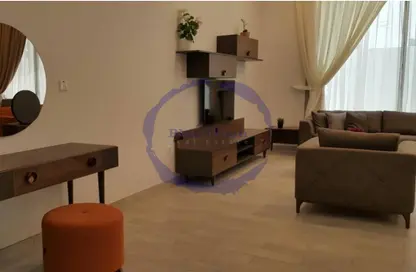 Living Room image for: Villa - 4 Bedrooms - 5 Bathrooms for rent in Wadi Al Markh - Muraikh - AlMuraikh - Doha, Image 1