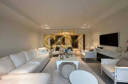 Apartment - 2 Bedrooms - 3 Bathrooms for sale in East Porto Drive - Porto Arabia - The Pearl Island - Doha