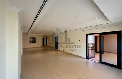 Apartment - 1 Bedroom - 2 Bathrooms for rent in East Porto Drive - Porto Arabia - The Pearl Island - Doha