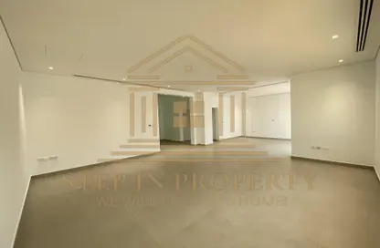 Villa - 4 Bedrooms - 5 Bathrooms for rent in Ain Khaled Villas - Ain Khaled - Doha
