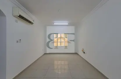 Apartment - 3 Bedrooms - 2 Bathrooms for rent in Al Muntazah Street - Al Muntazah - Doha