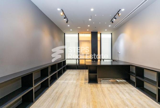 981036 - Property Image 2