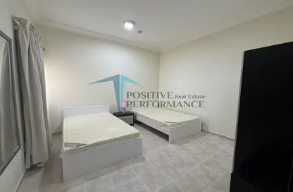 Apartment - 2 Bedrooms - 2 Bathrooms for rent in Bin Omran - Fereej Bin Omran - Doha