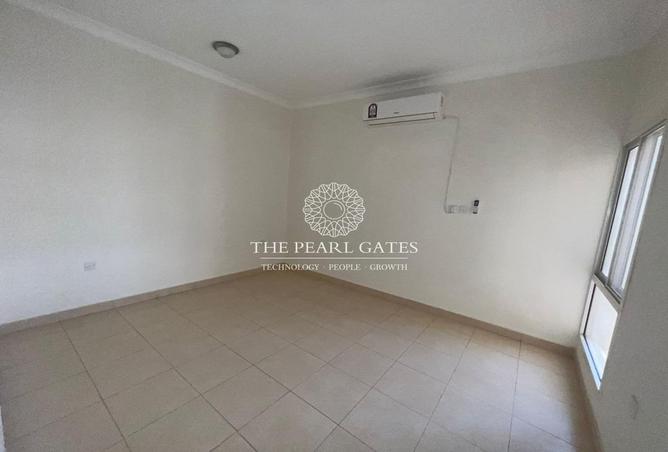 980658 - Property Image 2