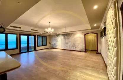 Apartment - 3 Bedrooms - 4 Bathrooms for rent in East Porto Drive - Porto Arabia - The Pearl Island - Doha