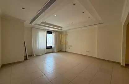 Apartment - 1 Bedroom - 2 Bathrooms for rent in East Porto Drive - Porto Arabia - The Pearl Island - Doha