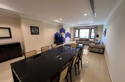 Apartment - 1 Bedroom - 2 Bathrooms for rent in West Porto Drive - Porto Arabia - The Pearl Island - Doha