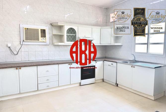 970893 - Property Image 2