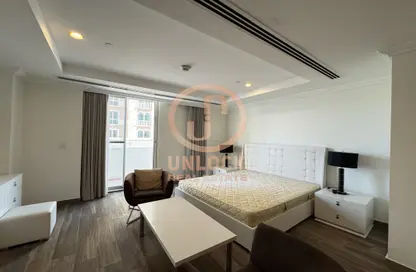 Apartment - Studio - 1 Bathroom for rent in Viva West - Viva Bahriyah - The Pearl Island - Doha