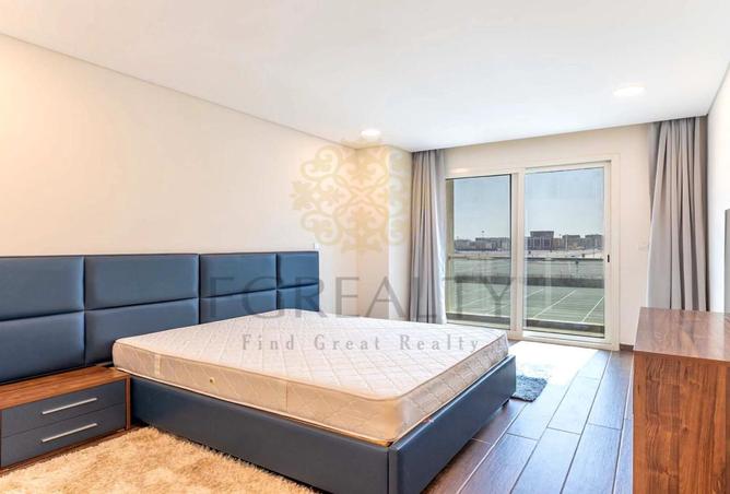 989272 - Property Image 3