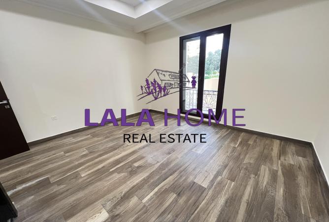 963190 - Property Image 3