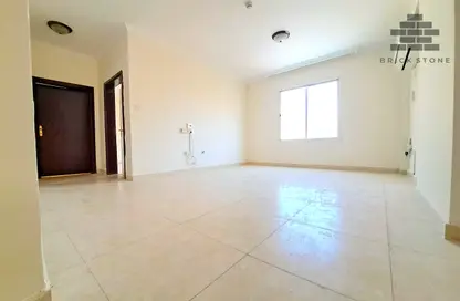 Apartment - 2 Bedrooms - 2 Bathrooms for rent in Al Nasr Street - Al Nasr - Doha