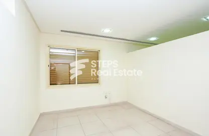 Office Space - Studio - 1 Bathroom for rent in Bu Hamour Street - Abu Hamour - Doha