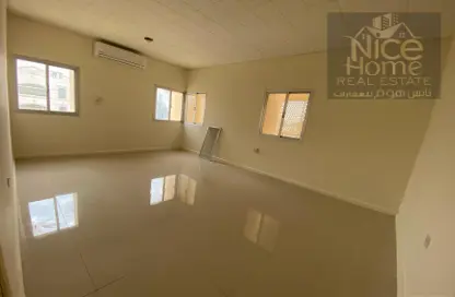 Apartment - 2 Bedrooms - 2 Bathrooms for rent in Al Aziziyah - Al Aziziyah - Doha