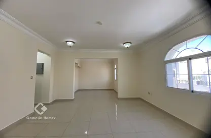 مجمع سكني - 6 غرف نوم - 4 حمامات للايجار في الريان - الريان - الدوحة