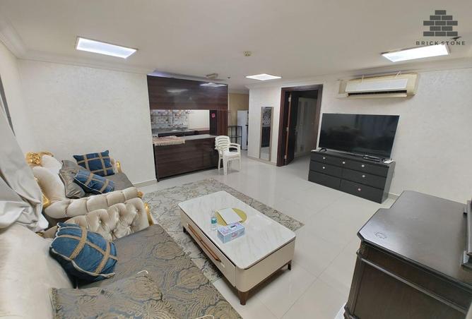909761 - Property Image 2