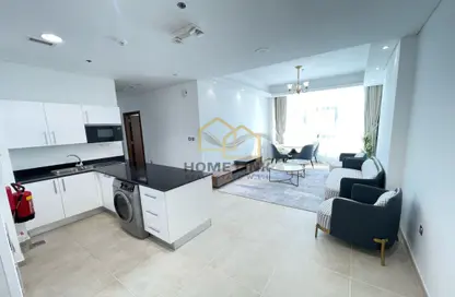Apartment - 2 Bedrooms - 2 Bathrooms for sale in Marina Tower 21 - Marina District - Lusail