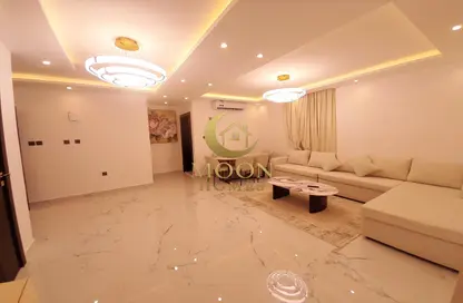 Apartment - 2 Bedrooms - 2 Bathrooms for rent in Umm Ghuwailina - Doha
