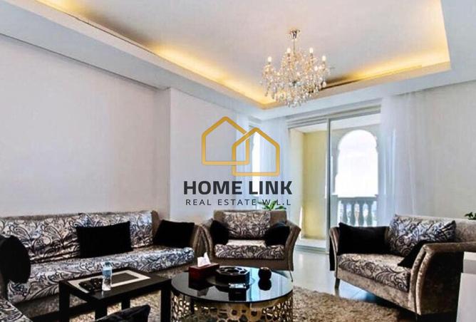 914105 - Property Image 2