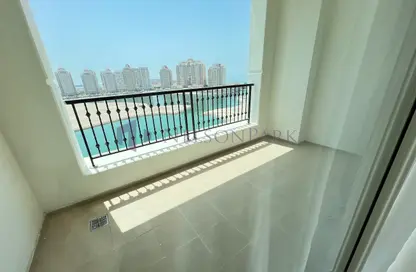 Apartment - 2 Bedrooms - 3 Bathrooms for rent in Viva Central - Viva Bahriyah - The Pearl Island - Doha