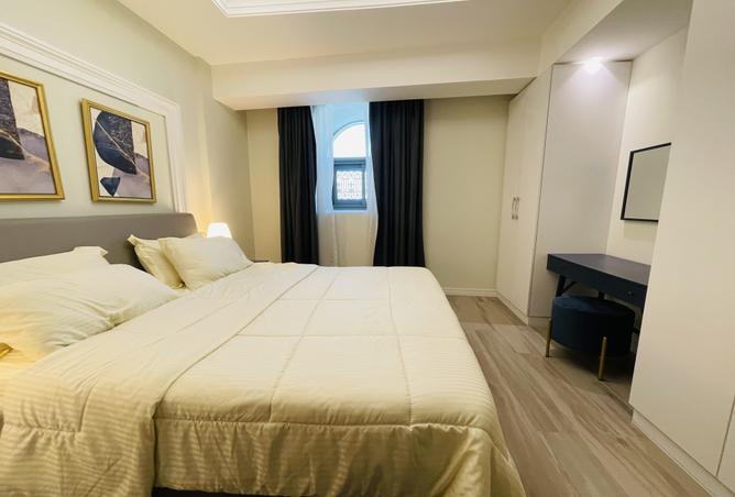 988218 - Property Image 3