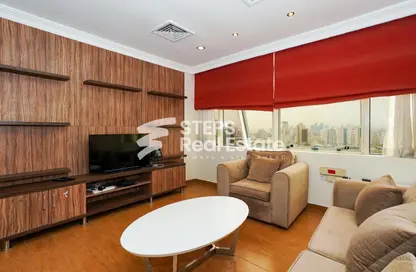 شقة - 2 غرف نوم - 2 حمامات للايجار في شارع حضرموت - دوحة الجديد - الدوحة