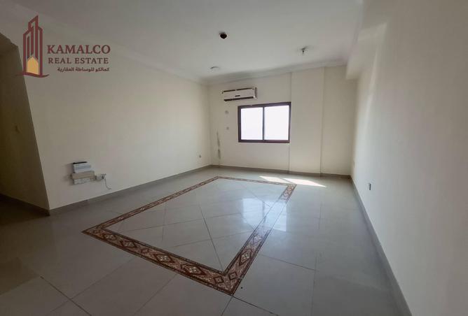 933669 - Property Image 2