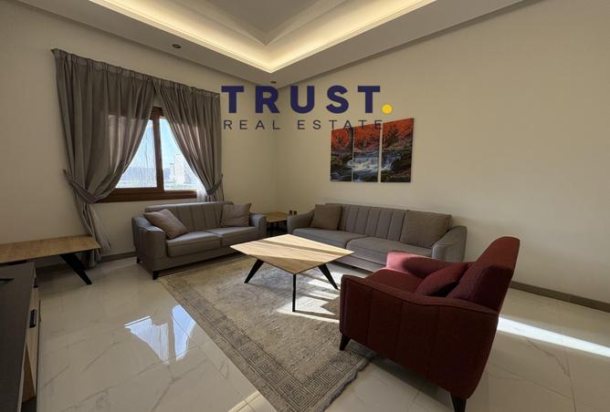 958301 - Property Image 2