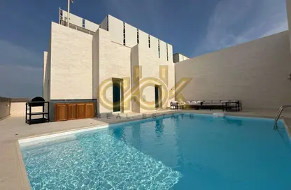 Penthouse - 4 Bedrooms - 6 Bathrooms for sale in Al Kharaej 1 - Lusail