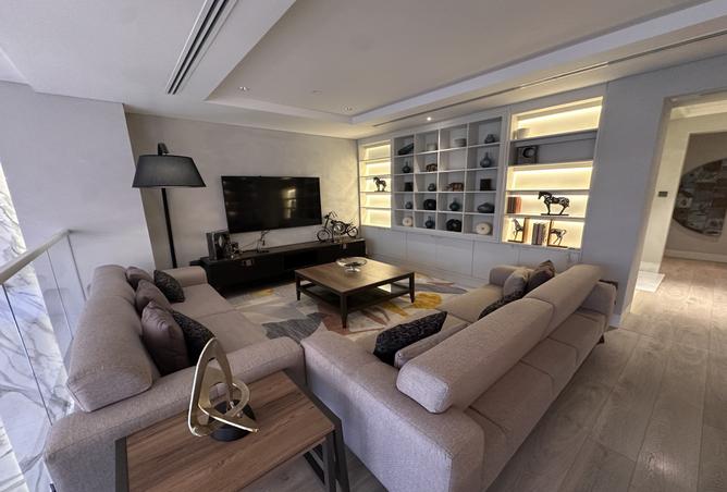 975359 - Property Image 3