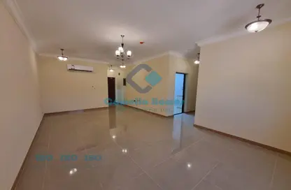 Apartment - 3 Bedrooms - 3 Bathrooms for rent in Al Mansoura - Al Mansoura - Doha