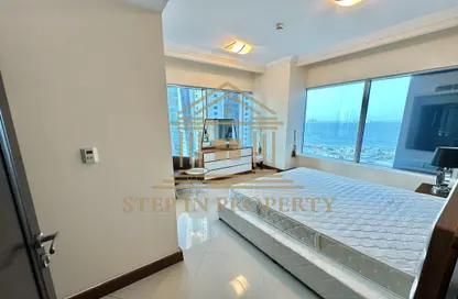 Apartment - 3 Bedrooms - 5 Bathrooms for rent in West Bay Tower - West Bay - West Bay - Doha