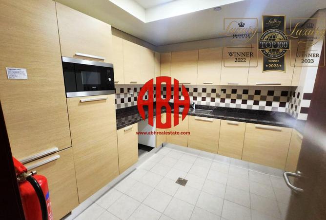 993253 - Property Image 3