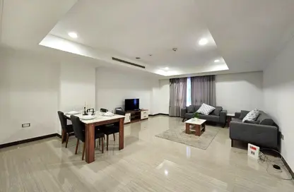 Apartment - 2 Bedrooms - 3 Bathrooms for rent in East Porto Drive - Porto Arabia - The Pearl Island - Doha