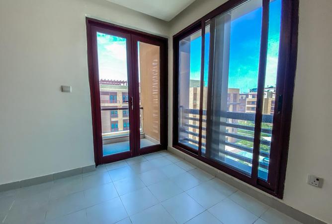 915951 - Property Image 2