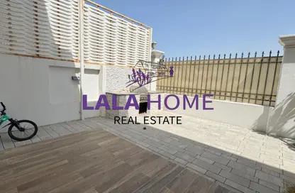 Villa - 4 Bedrooms - 6 Bathrooms for rent in Les Maisons Blanches - Lusail