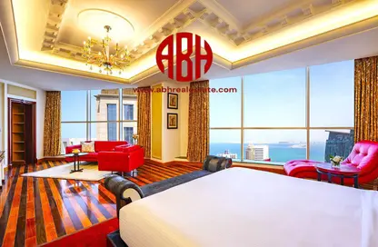 صورة لـ غرفة- غرفة النوم شقة - 4 غرف نوم - 5 حمامات للايجار في برج وست باي - الخليج الجنوبي - الخليج الغربي - الدوحة ، صورة رقم 1