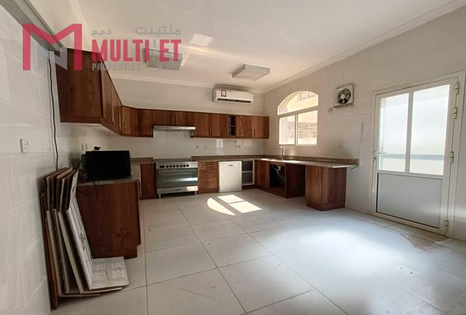 966818 - Property Image 3