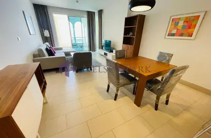 Apartment - 1 Bedroom - 2 Bathrooms for rent in Viva West - Viva Bahriyah - The Pearl Island - Doha