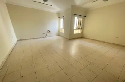 شقة - 2 غرف نوم - 2 حمامات للايجار في فريج بن محمود الشمالي - فريج بن محمود - الدوحة