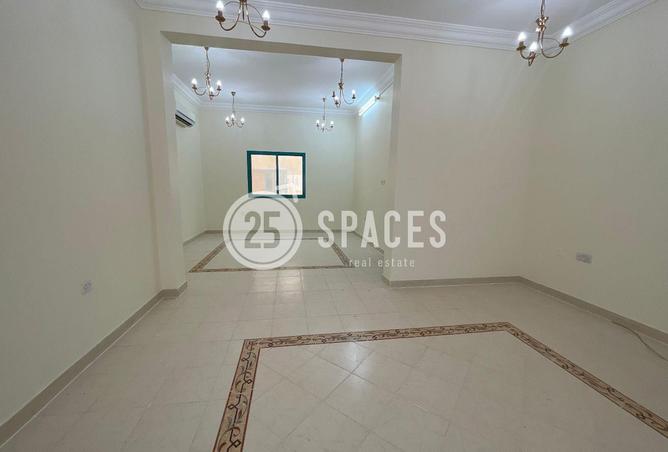 929833 - Property Image 2