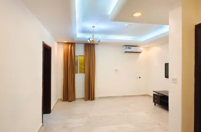 Apartment - 1 Bedroom - 1 Bathroom for rent in Bin Omran - Fereej Bin Omran - Doha