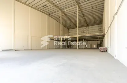 Warehouse - Studio for rent in East Industrial Street - Birkat Al Awamer - Al Wakra