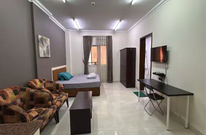 Apartment - Studio - 1 Bathroom for rent in Umm Ghwailina Comm - Umm Ghuwalina - Umm Ghuwailina - Doha Apartment - Studio - 1 Bathroom for rent in Umm Ghwailina Comm - Umm Ghuwalina - Umm Ghuwailina - Doha