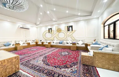 Villa - 7 Bedrooms for sale in Onaiza - Onaiza - Doha