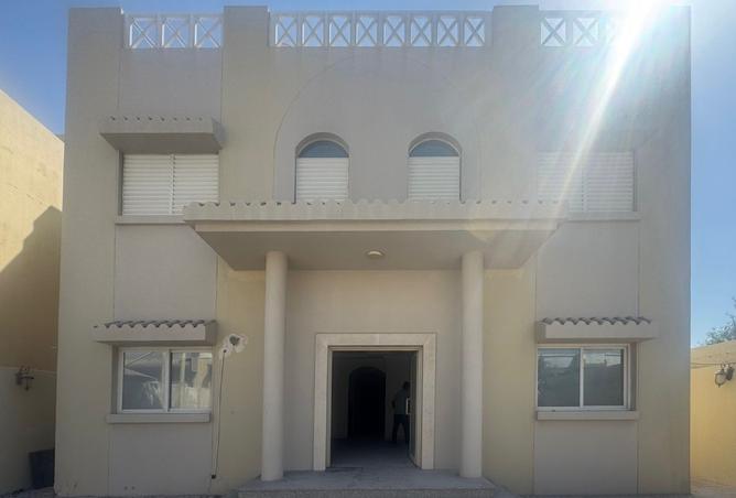 965749 - Property Main Image