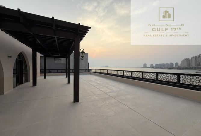 967645 - Property Image 3