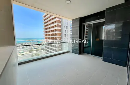 Apartment - 2 Bedrooms - 3 Bathrooms for rent in Lusail Residence - Marina District - Lusail