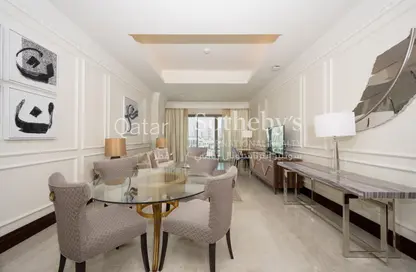 Living / Dining Room image for: Apartment - 1 Bedroom - 2 Bathrooms for sale in Marsa Arabia - The Pearl Island - Doha, Image 1
