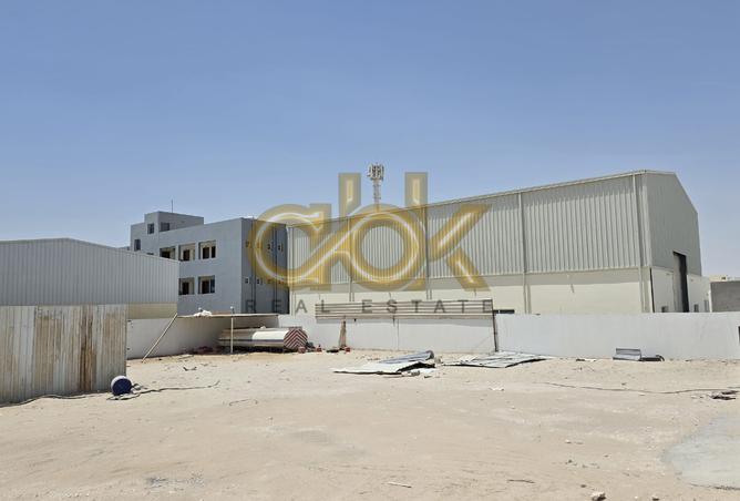 889945 - Property Image 3